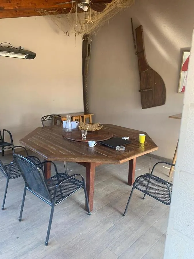 Stars - Luxury Apartment For 6 With Jacuzzi And Peaceful Apartment For 4 Near The Sea Kastela