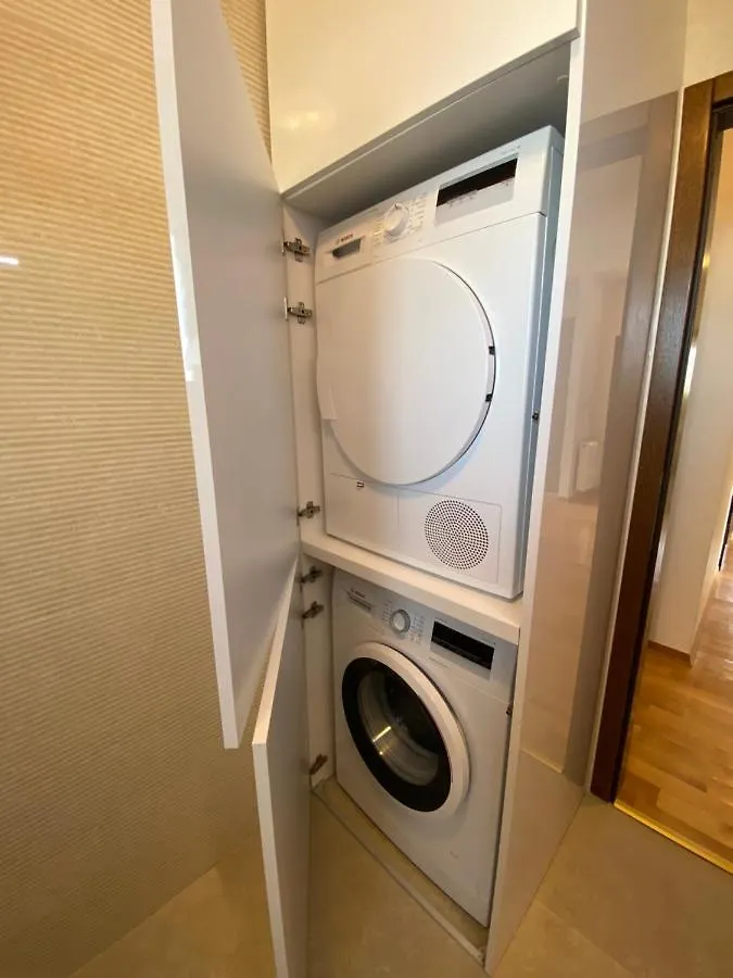 Stars - Luxury Apartment For 6 With Jacuzzi And Peaceful Apartment For 4 Near The Sea Kastela